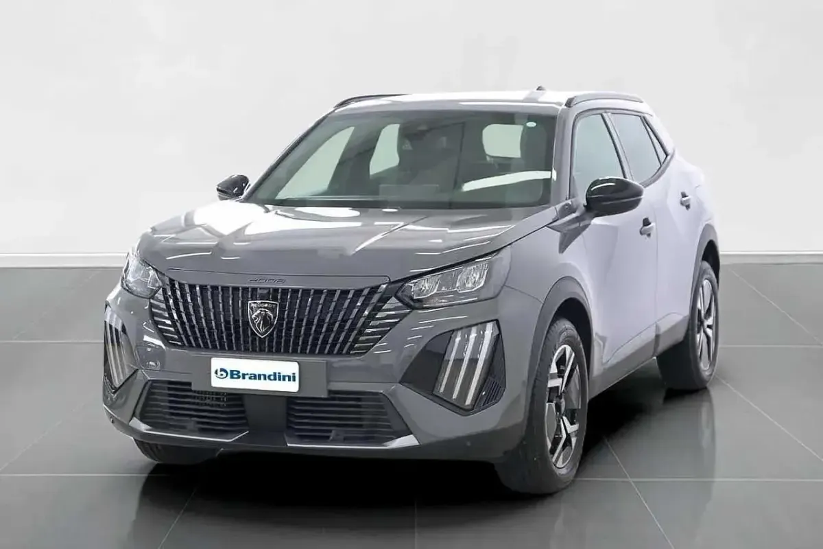 Usata Peugeot 2008 Allure 102 CV (75 kW) 2026 SUV