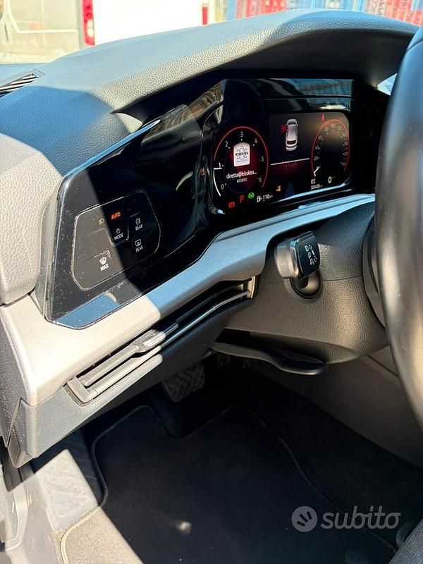 Begagnad VW Golf VIII 116 HK (85 kW) 2021 Svart Sedan