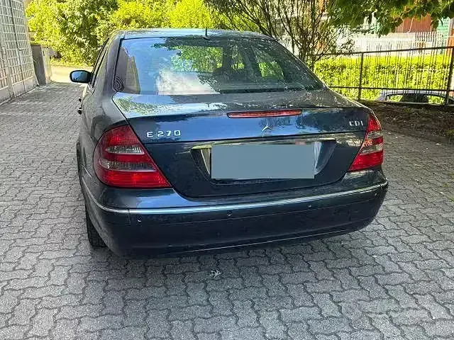 Usata Mercedes E270 177 CV (130 kW) 2003 Berlina