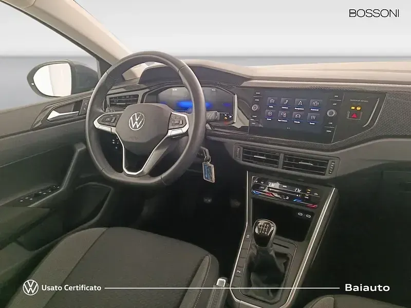 Usata VW Taigo Life 115 CV (84 kW) 2024 Grigio SUV