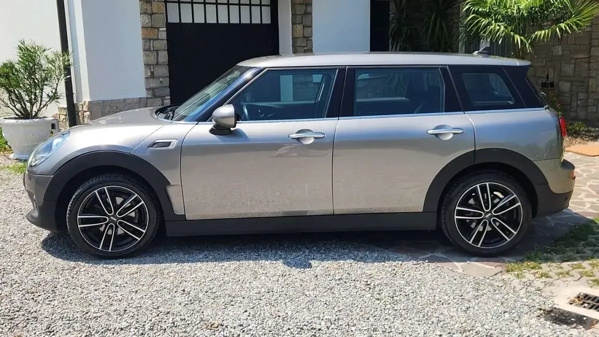 Usata Mini One Clubman 102 CV (75 kW) 2017 Grigio Station wagon