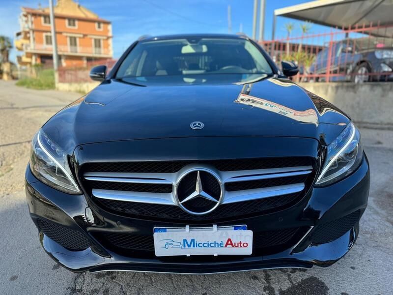 Usata Mercedes C200 160 CV (117 kW) 2018 Nero Station wagon