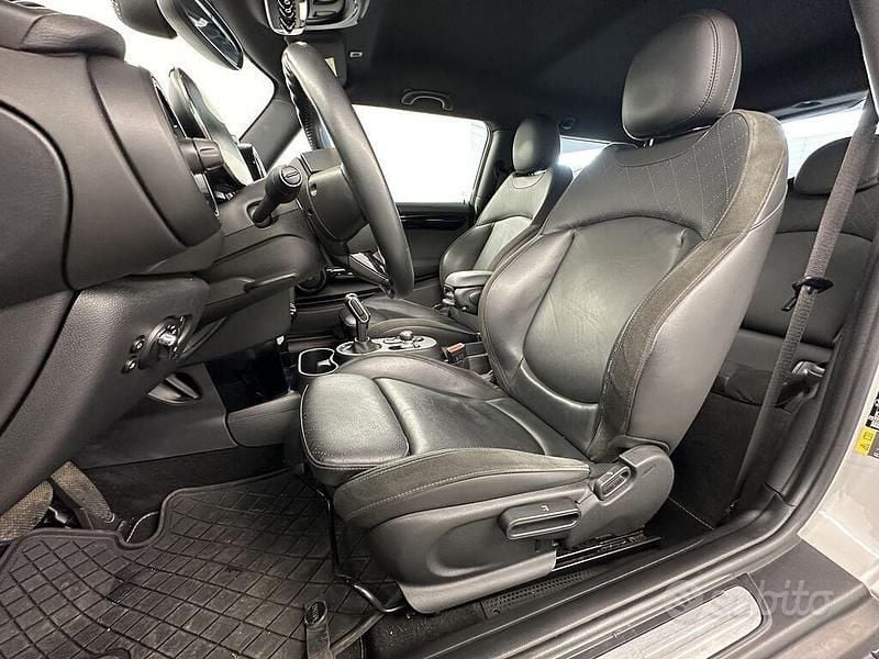 Usata Mini Cooper SE 160 kW (218 CV) 2021 White silver metallizzato Utilitaria