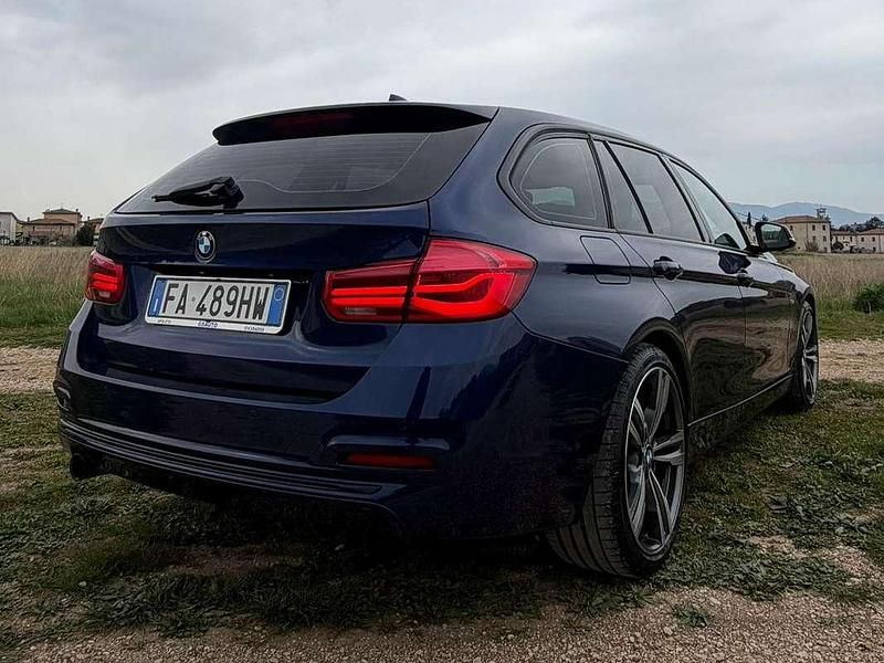 Usata BMW 318 Sport Line 150 CV (110 kW) 2015 Station wagon