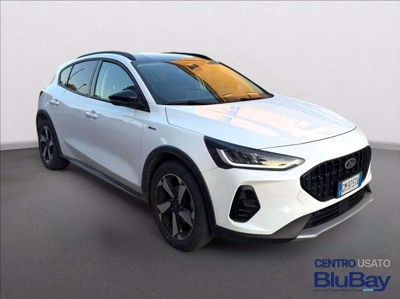 Usata Ford Focus Active 125 CV (91 kW) 2023 Frozen white SUV