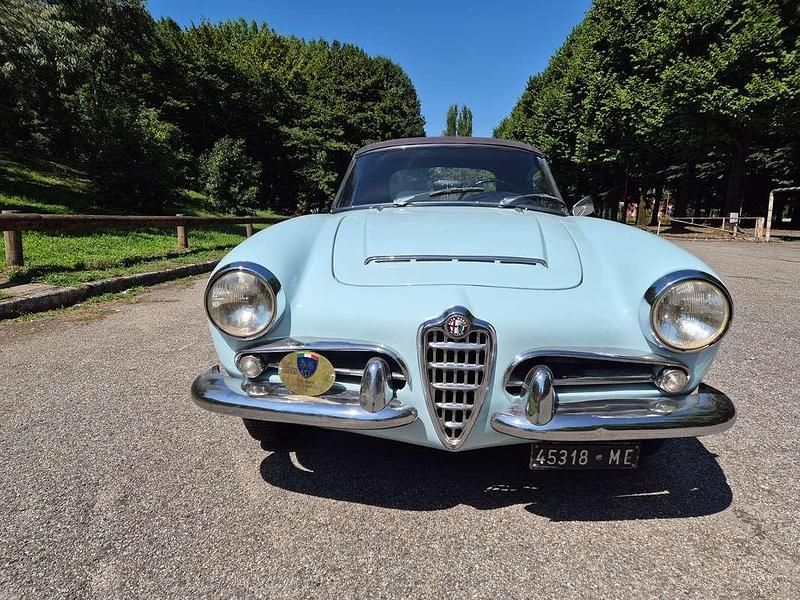 Usata Alfa Romeo Giulia Spider 92 CV (67 kW) 1962 Blu/azzurro Cabrio