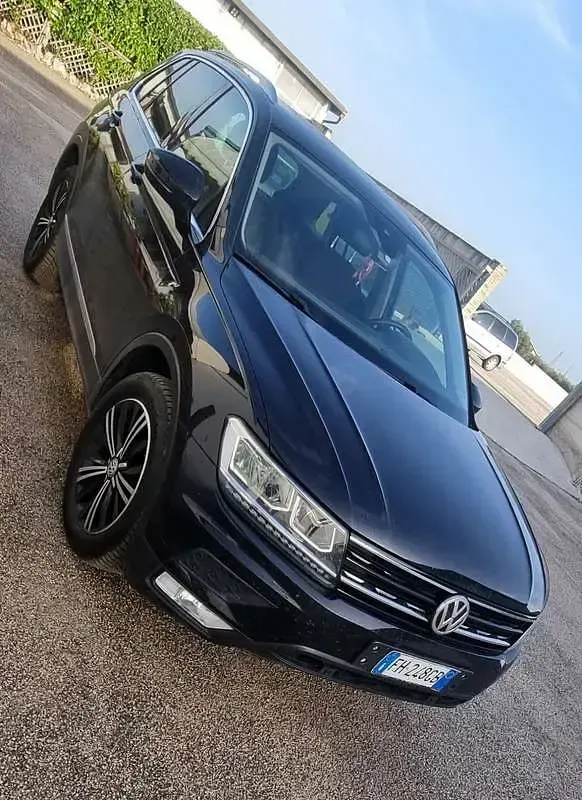 Usata VW Tiguan Executive 150 CV (110 kW) 2017 Nero SUV