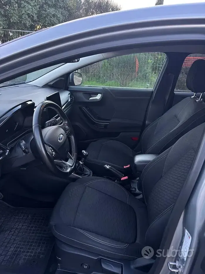 Usata Ford Puma 2020 Grigio SUV