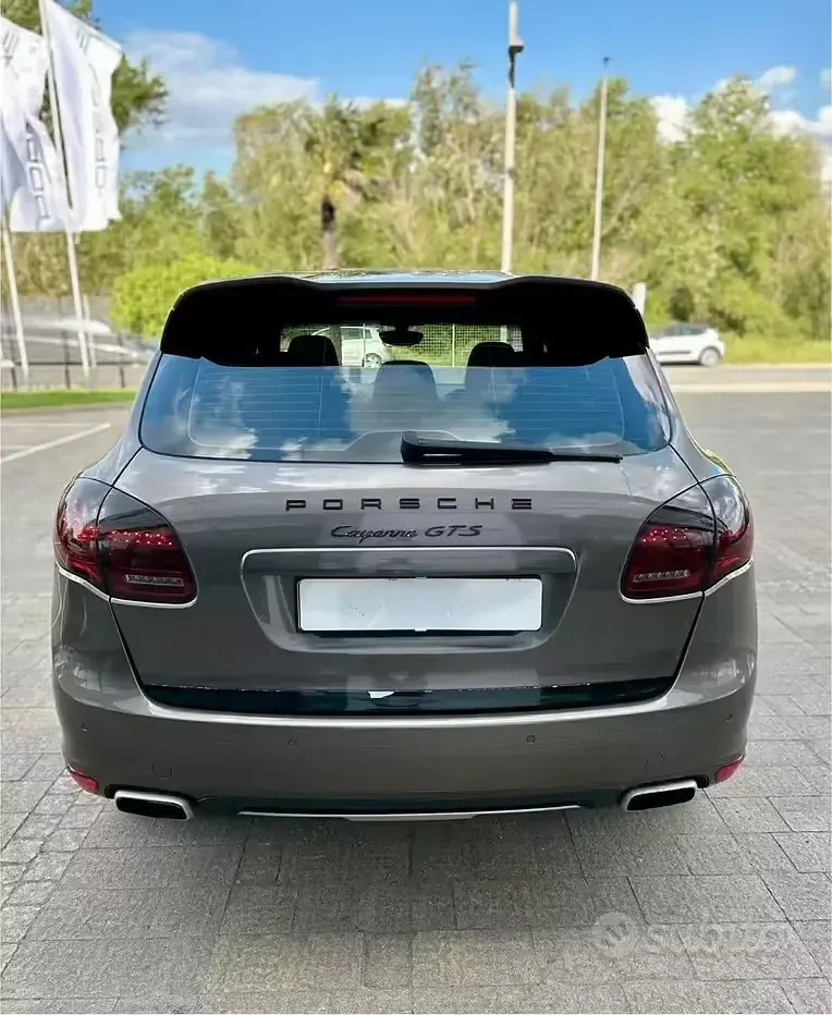 Usata Porsche Cayenne 240 CV (176 kW) 2010 SUV