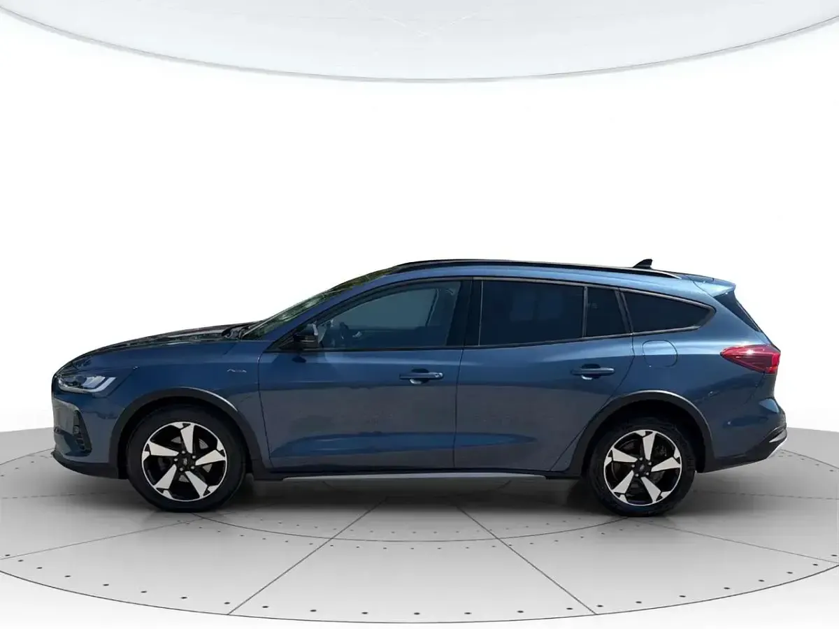 Usata Ford Focus Active 125 CV (91 kW) 2023 Blu Station wagon