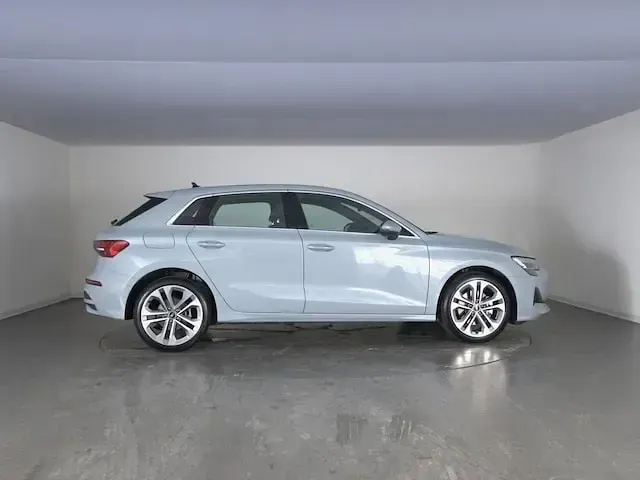Usata Audi A3 Advanced Plus 204 CV (150 kW) 2025 Grigio freccia perla Berlina