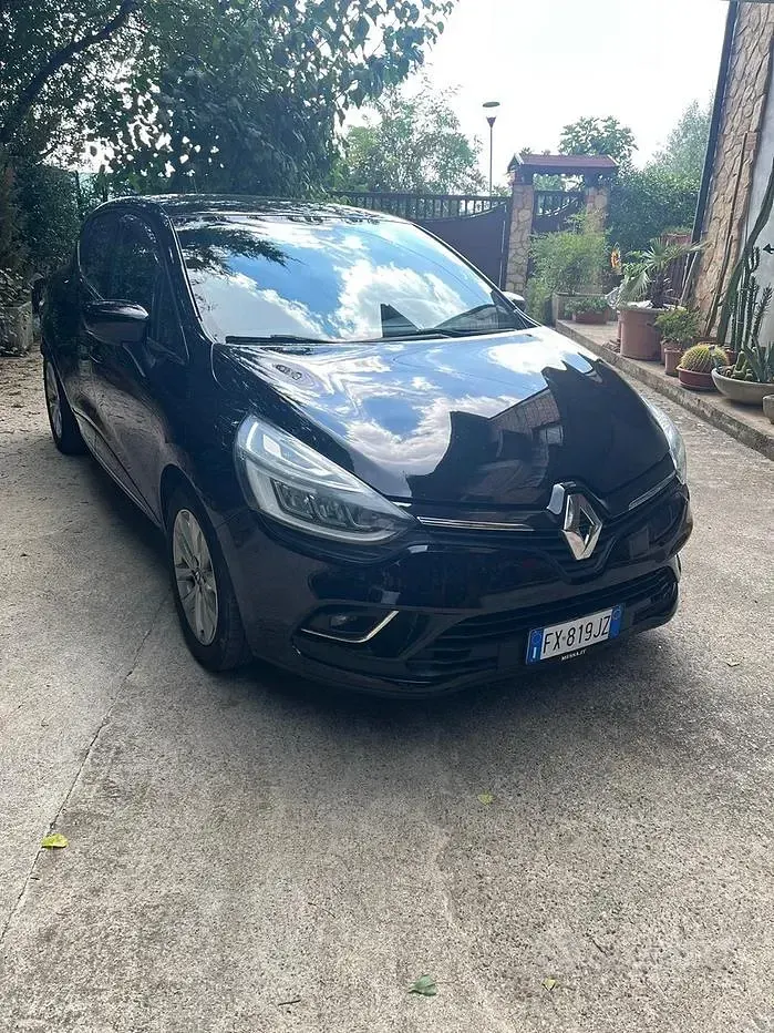 Usata Renault Clio IV Zen 90 CV (66 kW) 2019 Nero Berlina