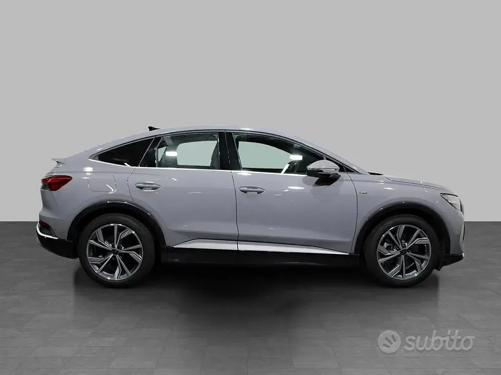 Usata Audi Q4 Sportback e-tron S-Line 210 kW (286 CV) 2024 Grigio SUV