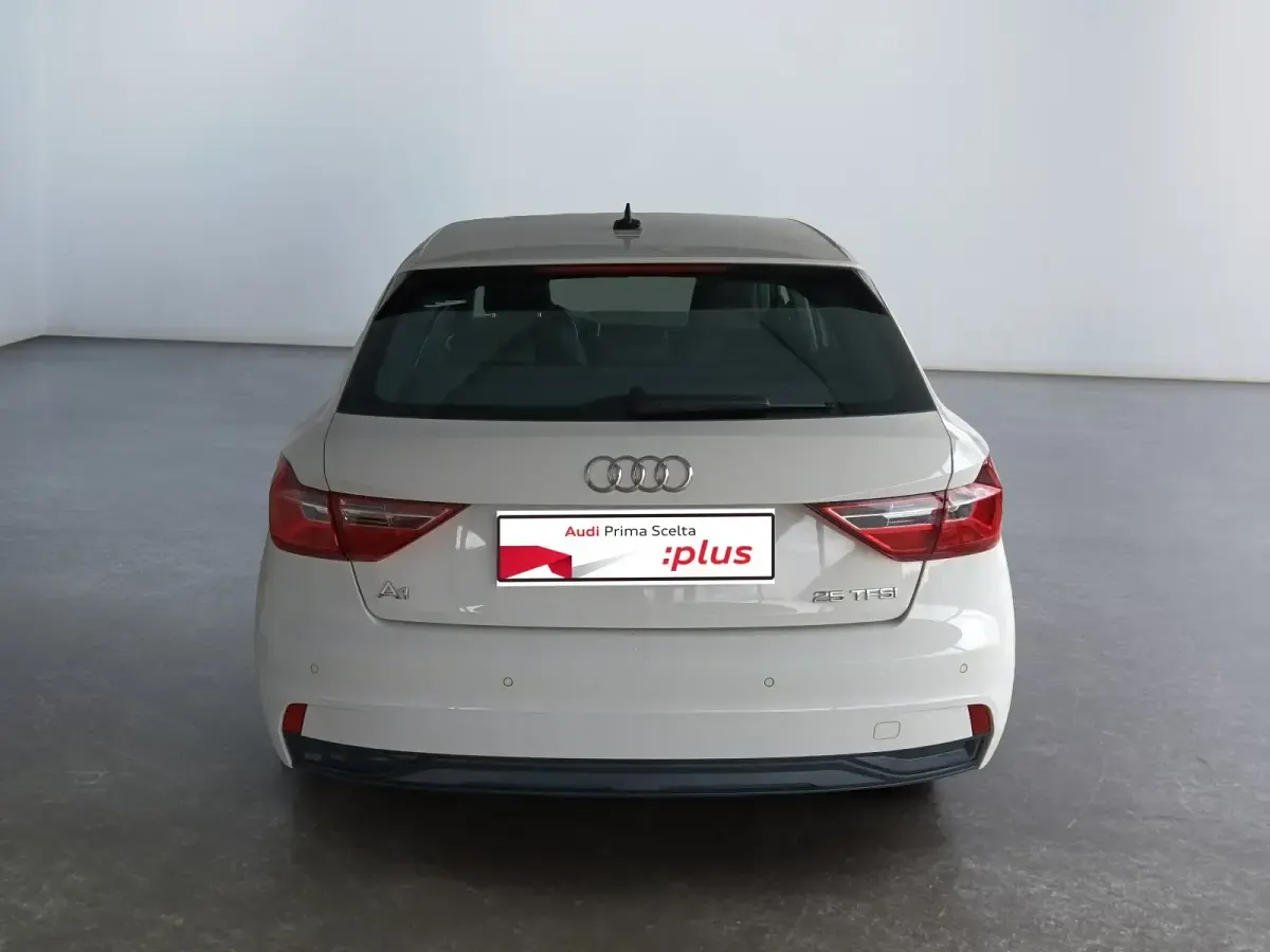 Usata Audi A1 Sportback Advanced 95 CV (69 kW) 2024 Bianco Utilitaria