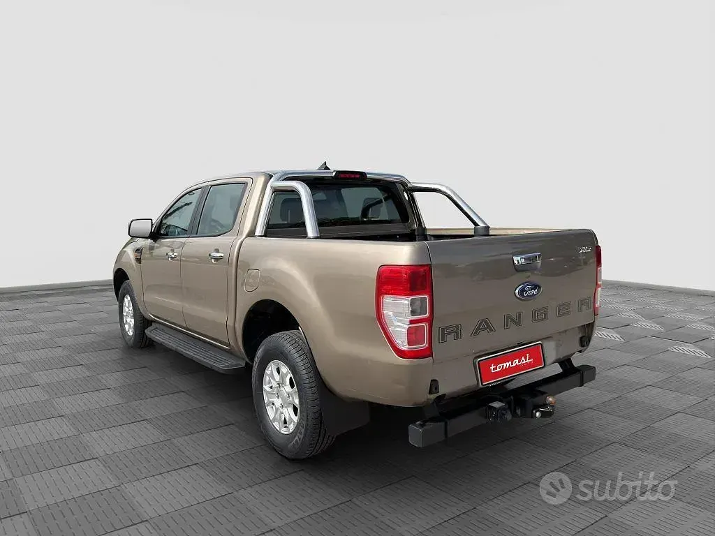 Begagnad Ford Ranger XLT 170 HK (125 kW) 2023 Grå Pickup