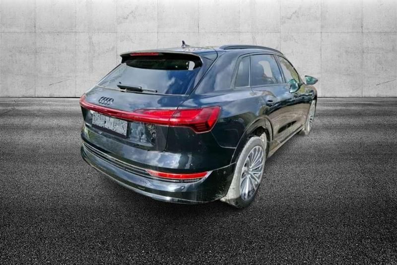 Usata Audi e-tron 158 kW (215 CV) 2022 Nero SUV