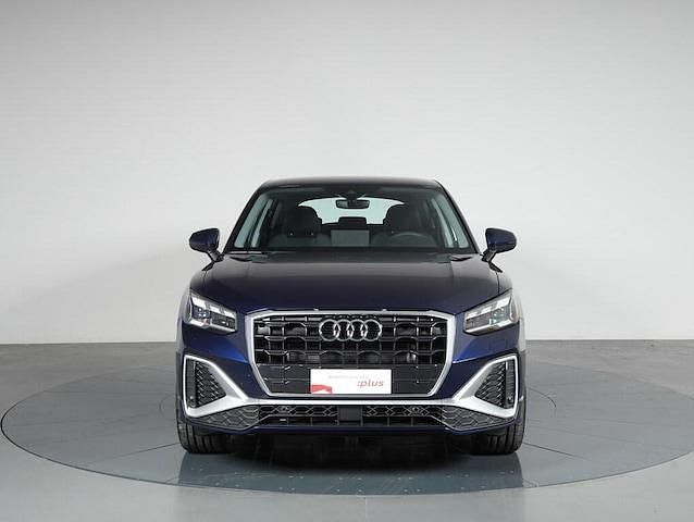 Nuova Audi Q2 S-Line 150 CV (110 kW) 2025 Blu navarra metallizzato SUV