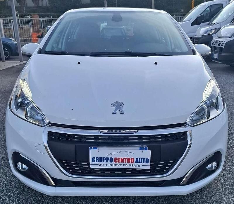 Usata Peugeot 208 Allure 102 CV (75 kW) 2019 Bianco Utilitaria