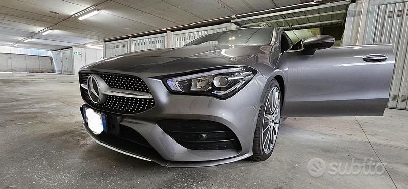 Grigio Usata 2019 Mercedes CLA220 Shooting Brake Premium Station wagon | 27.500 € (Ottimo prezzo) - Immagine 1/4