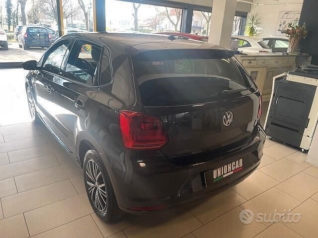 Usata VW Polo Allstar 75 CV (55 kW) 2016 Grigio Berlina
