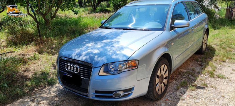 Usata Audi A4 140 CV (102 kW) 2005 Blu Station wagon