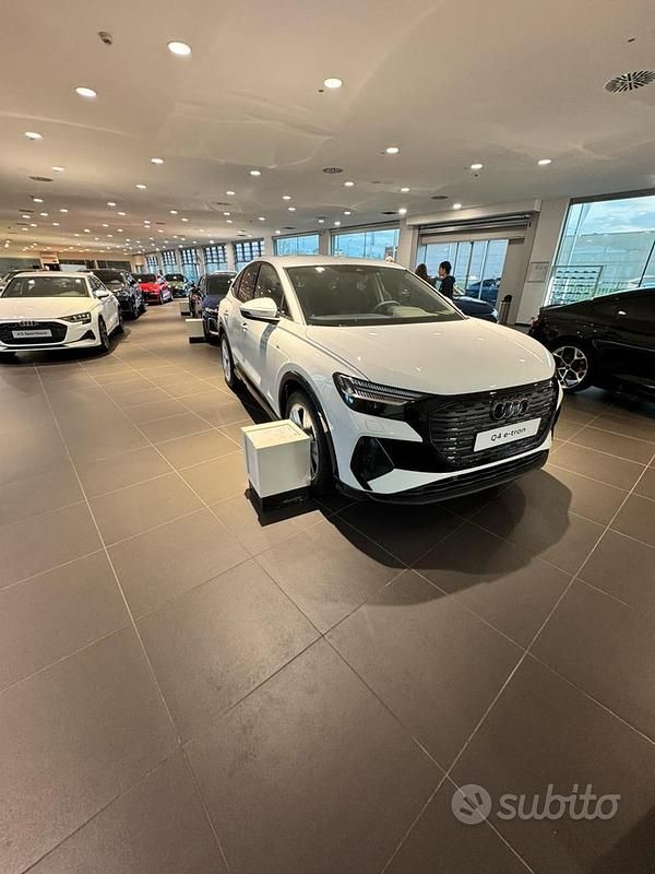 Usata Audi Q4 Sportback e-tron S-Line 125 kW (170 CV) 2025 Bianco SUV