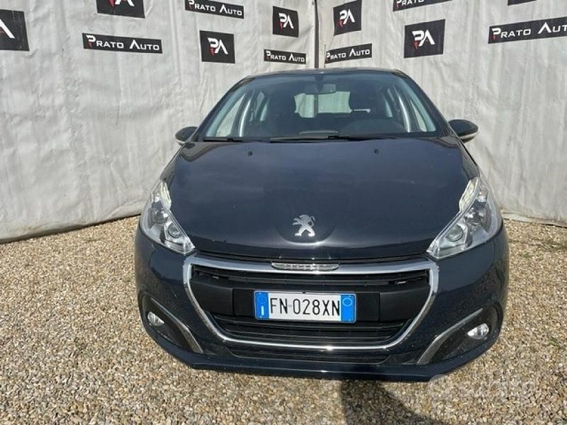 Usata Peugeot 208 82 CV (60 kW) 2018 Blu Utilitaria