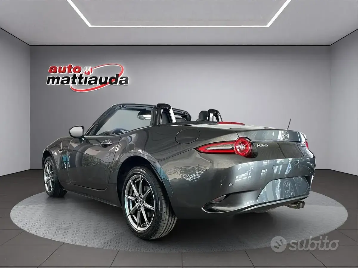 Nuova Mazda MX5 Exclusive-Line 132 CV (97 kW) 2026 Grigio Cabrio