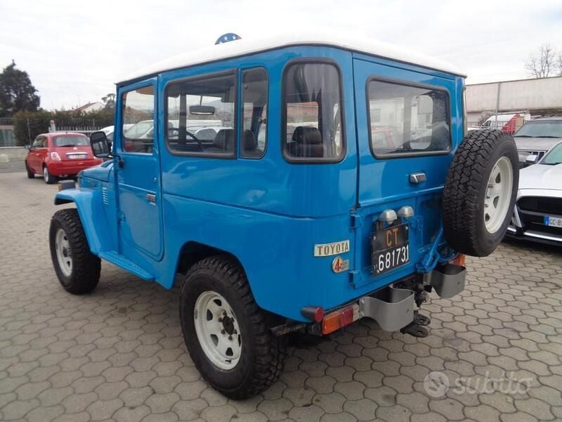 Usata Toyota Land Cruiser 109 CV (80 kW) 1980 Blu/azzurro SUV