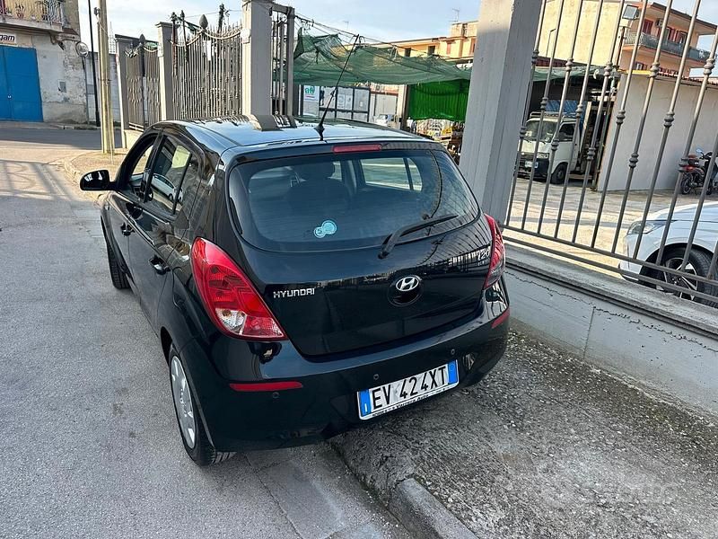 Usata Hyundai i20 85 CV (62 kW) 2014 Nero Utilitaria