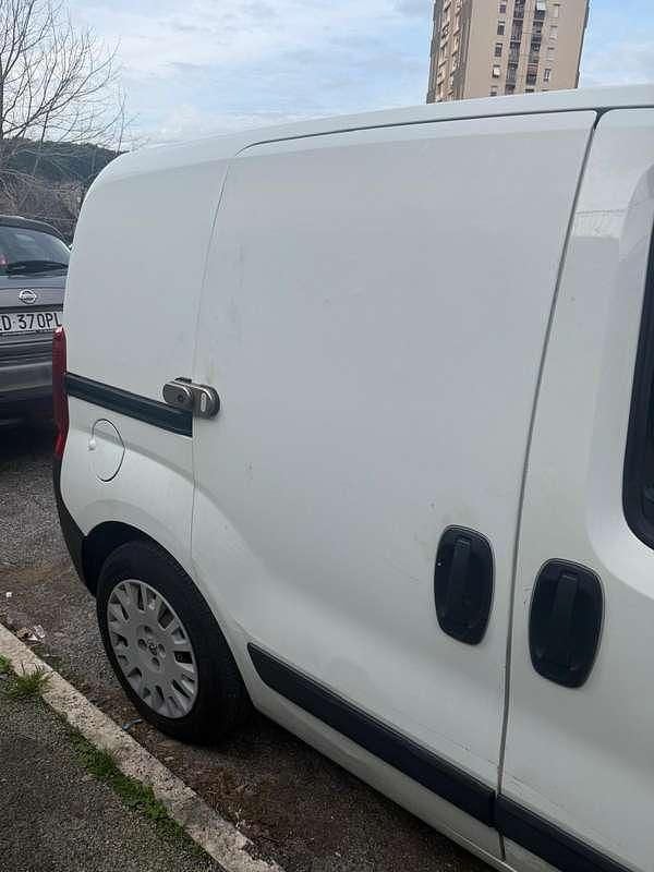 Usata Peugeot TePee Active 75 CV (55 kW) 2016 Station wagon