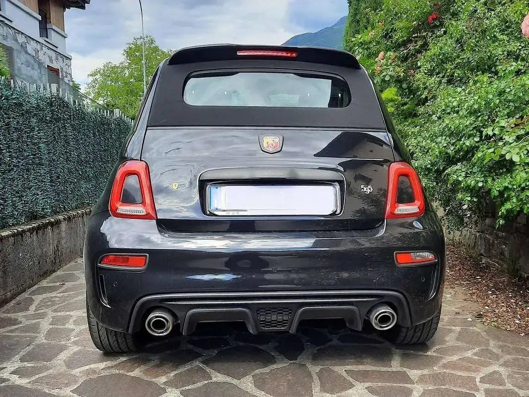 Usata Abarth 595C 165 CV (121 kW) 2024 Nero Cabrio