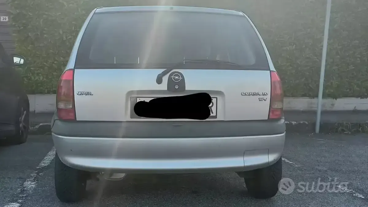 Usado Opel Corsa Swing 54 CV (39 kW) 1998 Gris Utilitario