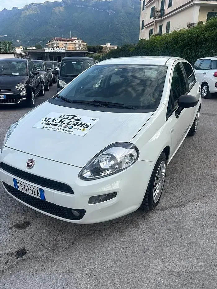 Usata Fiat Punto Easy 75 CV (55 kW) 2013 Bianco Utilitaria