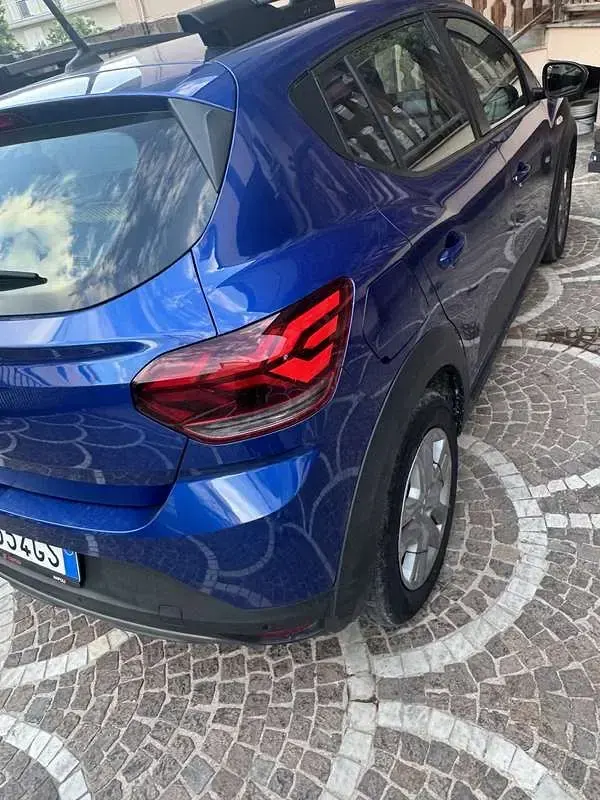 Usata Dacia Sandero Anniversary 101 CV (74 kW) 2023 Bluazzurro Berlina