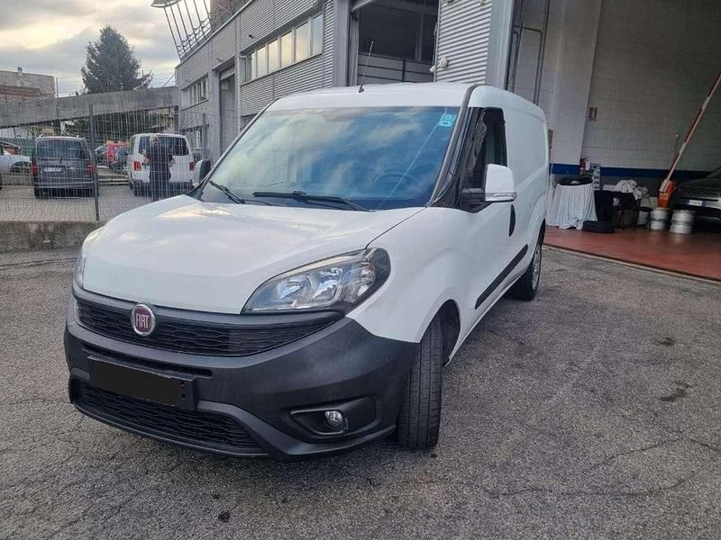 Usata Fiat Doblò Easy 120 CV (88 kW) 2018 Bianco Monovolume