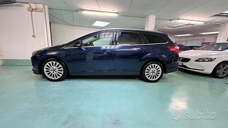 Usata Ford Focus 115 CV (84 kW) 2013 Nero Berlina