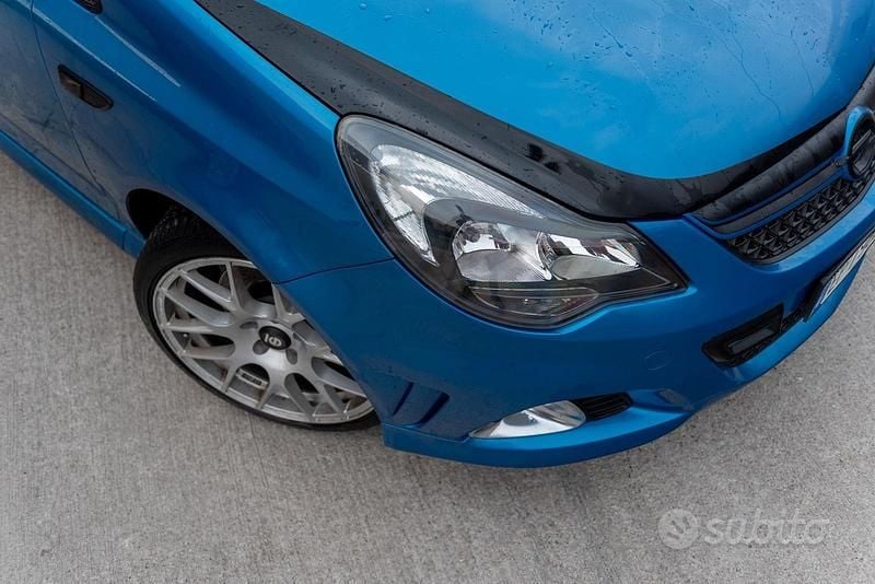 Usata Opel Corsa OPC 220 CV (161 kW) 2013 Utilitaria