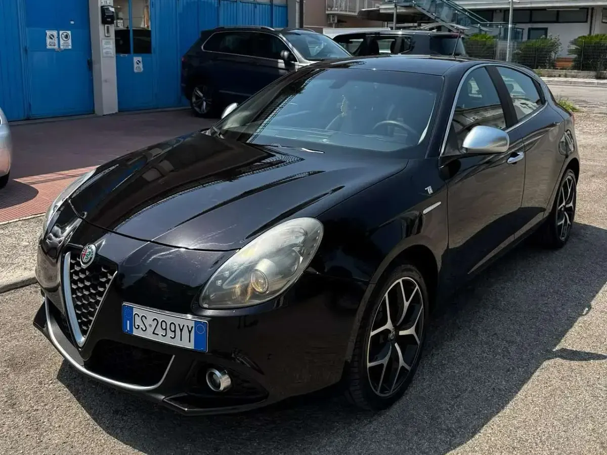 Usata Alfa Romeo Giulietta 120 CV (88 kW) 2020 Other Utilitaria