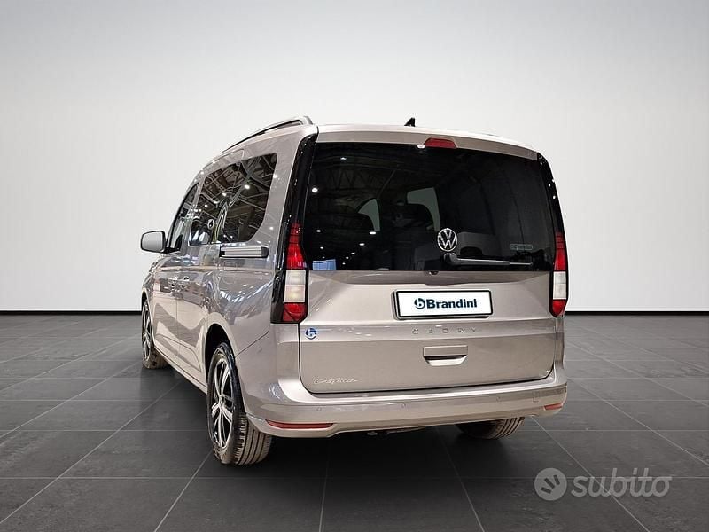 Usata VW Caddy California 122 CV (89 kW) 2023 Grigio Monovolume