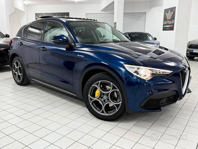 Usata Alfa Romeo Stelvio Executive 160 CV (117 kW) 2020 Blu SUV