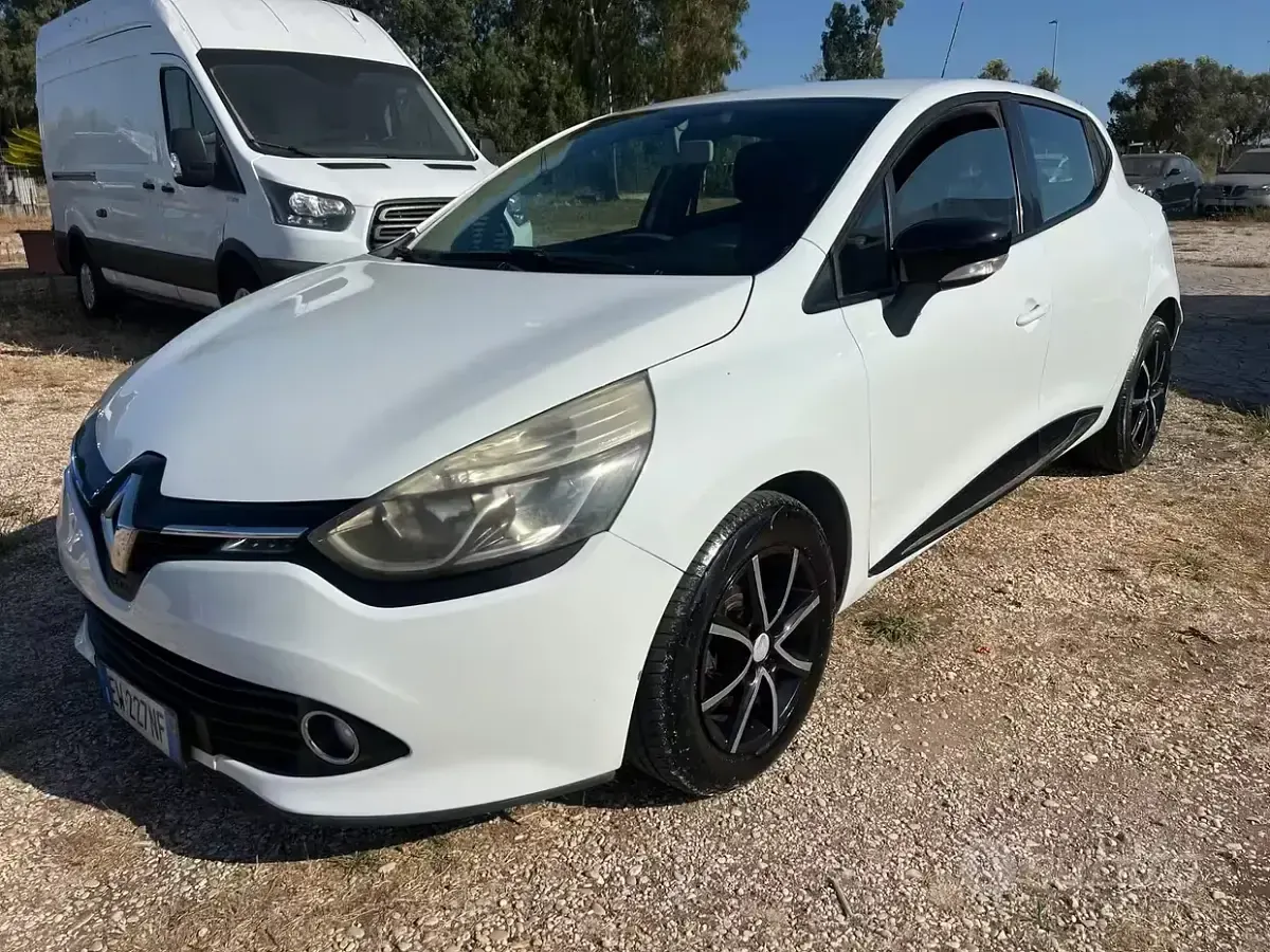 Usata Renault Clio IV 73 CV (53 kW) 2014 Bianco Berlina