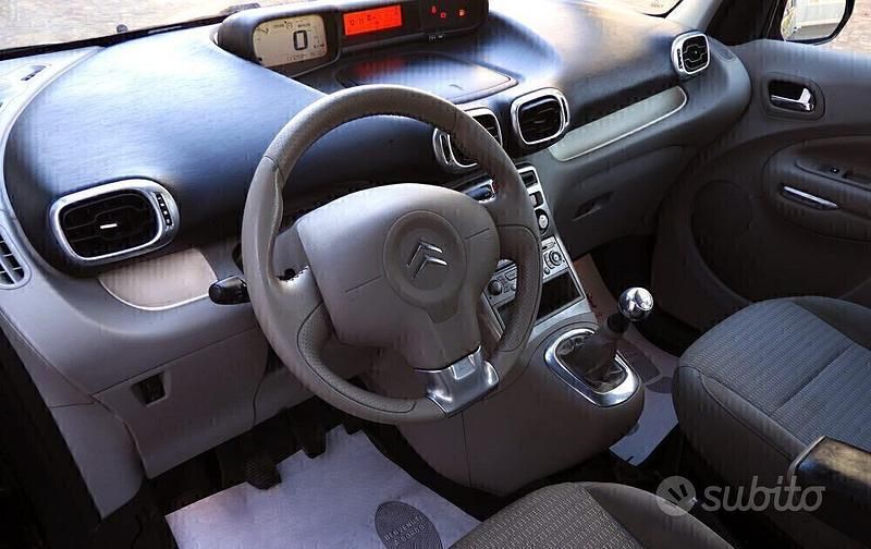 Usata Citroën C3 Picasso 109 CV (80 kW) 2010 Nero Monovolume
