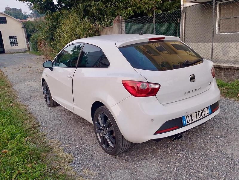 Usata Seat Ibiza FR 143 CV (105 kW) 2010 Bianco Coupé