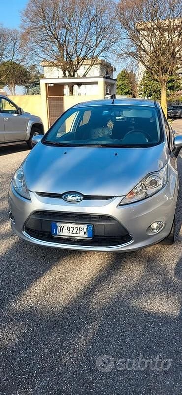 Usata Ford Fiesta 97 CV (71 kW) 2009 Utilitaria