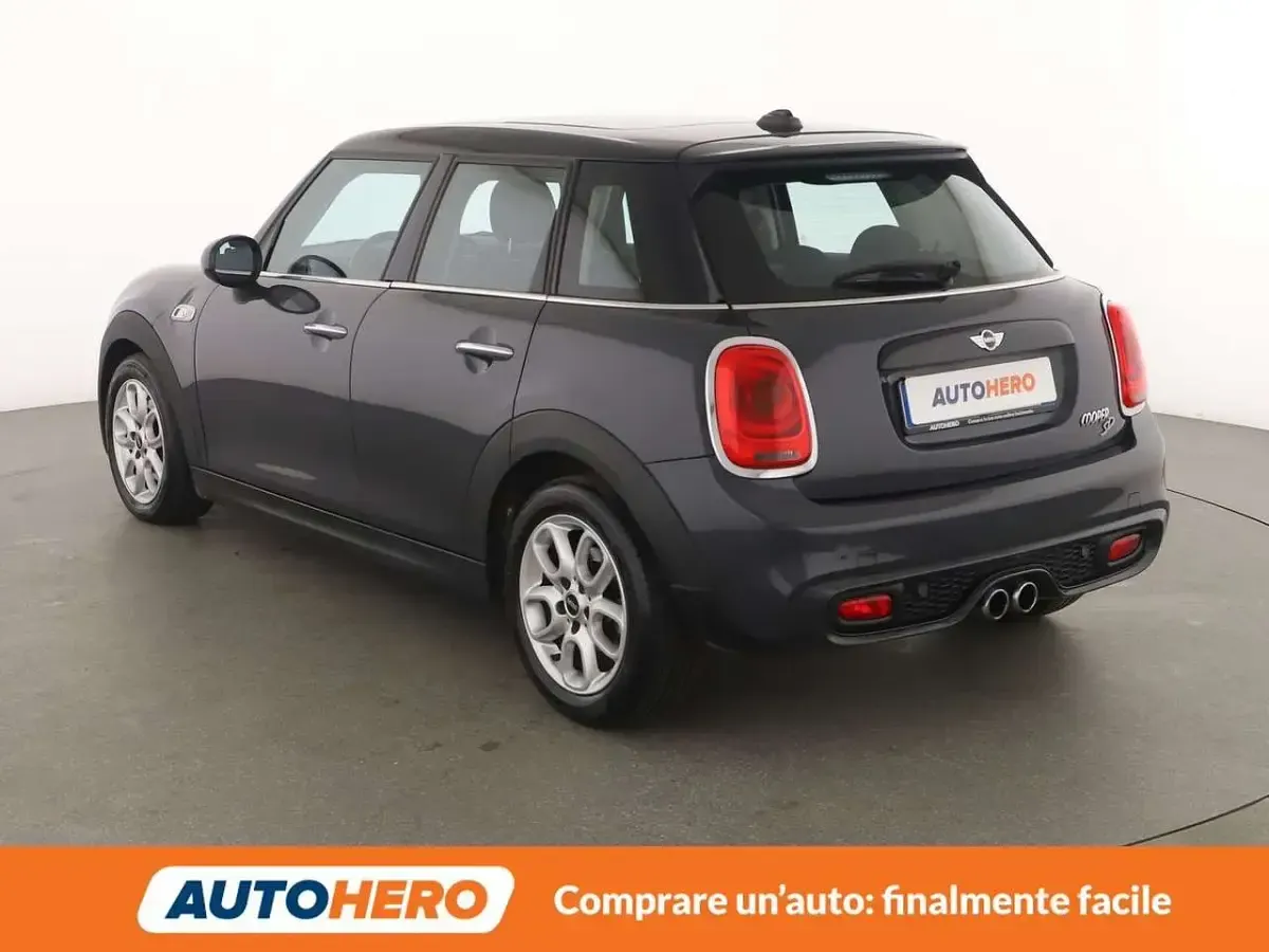 Käytetty Mini Cooper SD 170 HP (125 kW) 2017 Harmaa Viistoperä