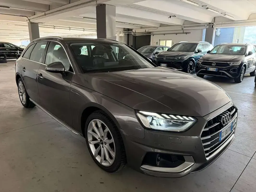 Usata Audi A4 Advanced Plus 163 CV (119 kW) 2020 Grigio Station wagon