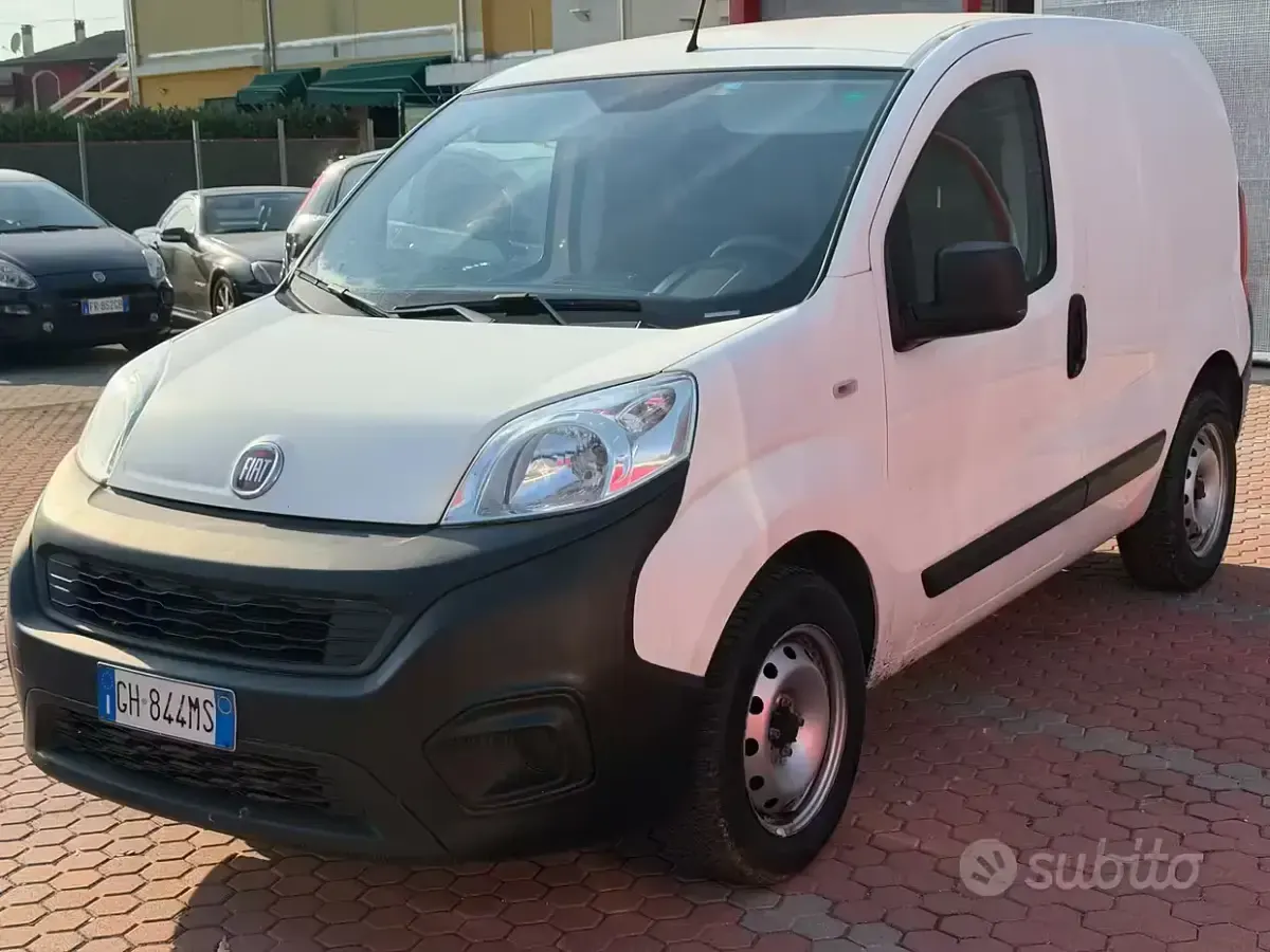 Usata Fiat Fiorino 80 CV (58 kW) 2021 Bianco Monovolume