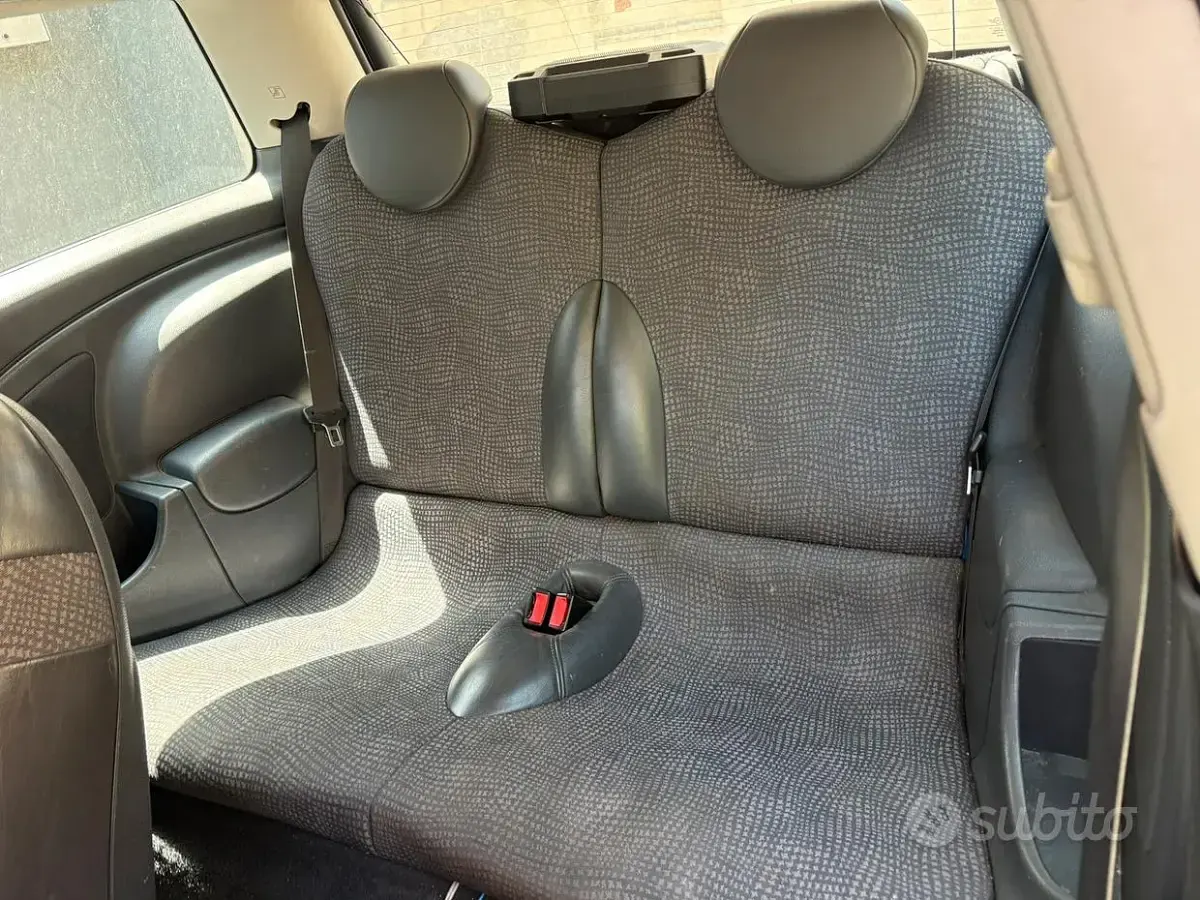 Usata Mini Cooper 116 CV (85 kW) 2004 Nero Utilitaria