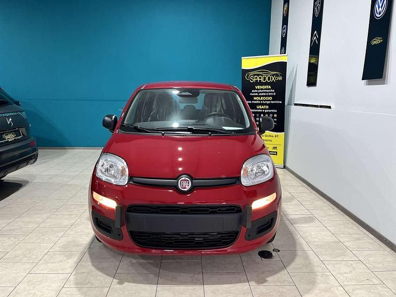 Nuova Fiat Panda 69 CV (50 kW) 2025 Rosso Utilitaria